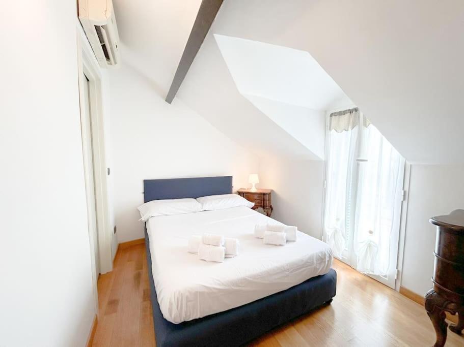 דירות סאבונה Elegante Mansarda 300Mt Dal Mare - Centro - Wifi מראה חיצוני תמונה