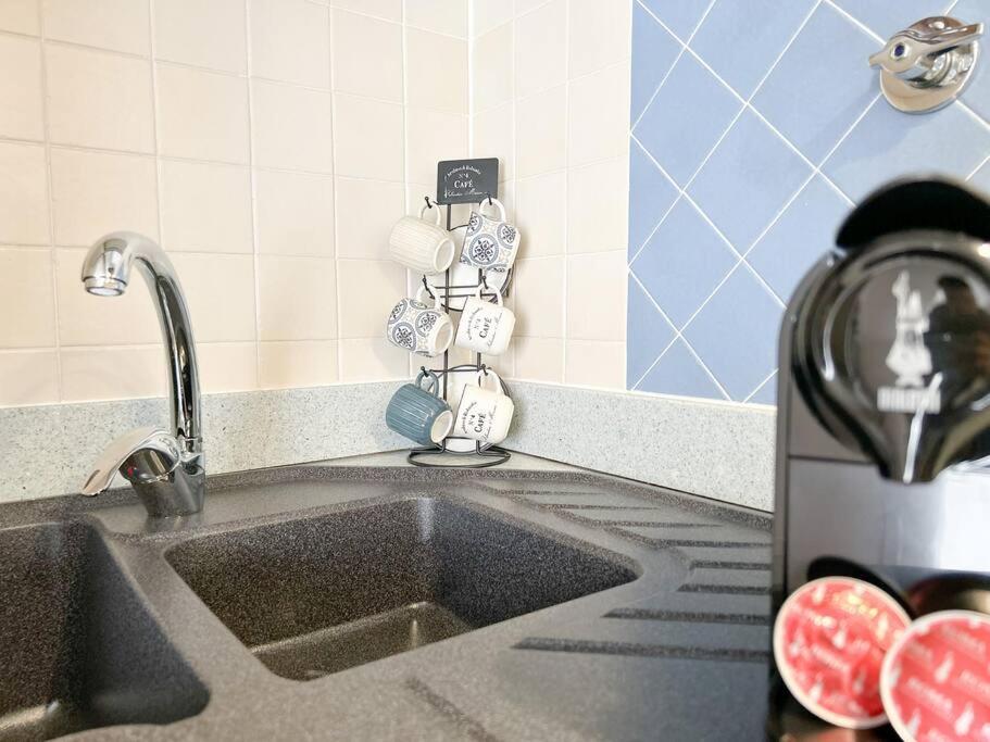 דירות סאבונה Elegante Mansarda 300Mt Dal Mare - Centro - Wifi מראה חיצוני תמונה